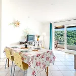 Isa-residence Ea Bianca Aparthotel 3*