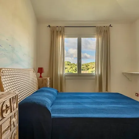 Isa-residence With Swimming-pool Just 4 Km From Baja Sardinia, With Outdoor Private Space And Air Conditioning * Cala Bitta