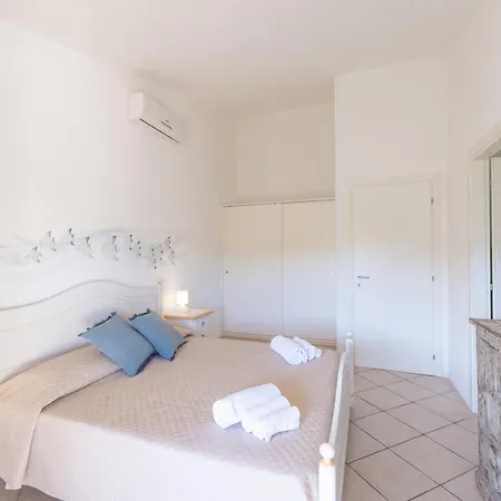 Aparthotel Isa-residence Ea Bianca 3*