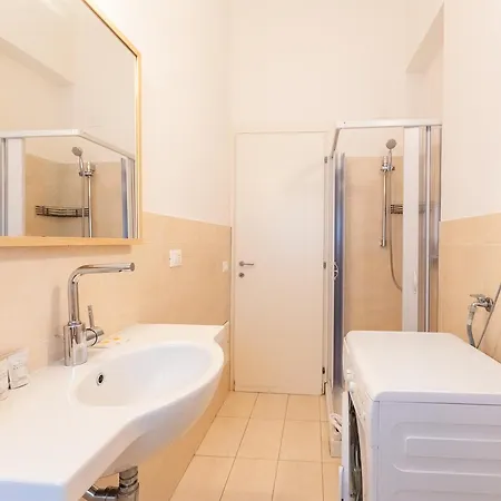 Aparthotel Isa-residence Ea Bianca