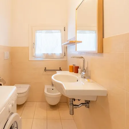 Aparthotel Isa-residence Ea Bianca 3*